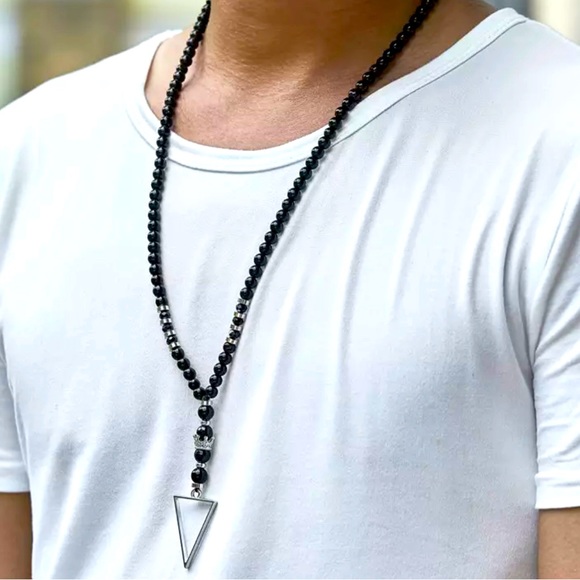 Beaded arrow necklace - Picture 1 of 2